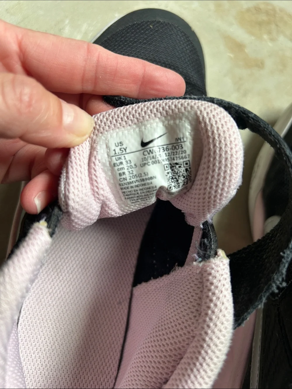 Nike Kids Black and Light Pink Velcro Athletic/Basketball Sneakers